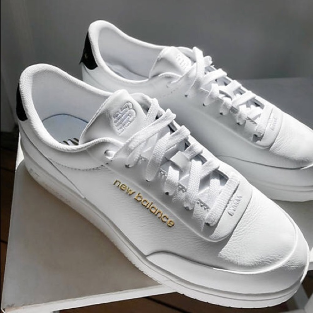 New balance leather white sneakers 7 CT alley
